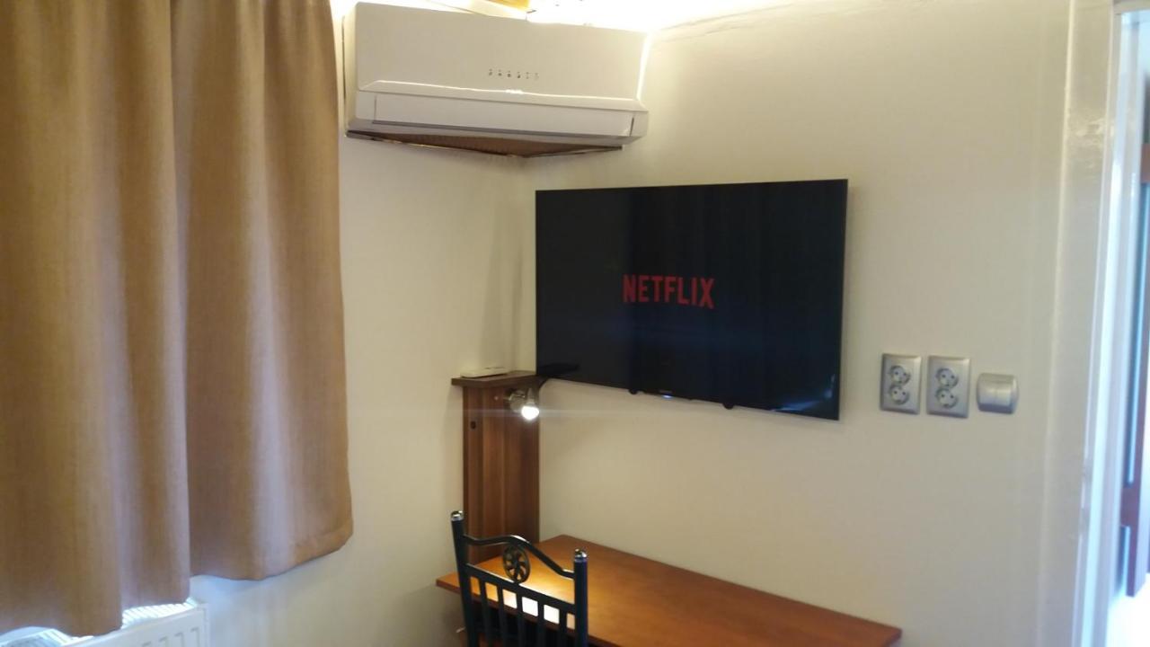 Panorama Apartmanhaz Эстергом Экстерьер фото
